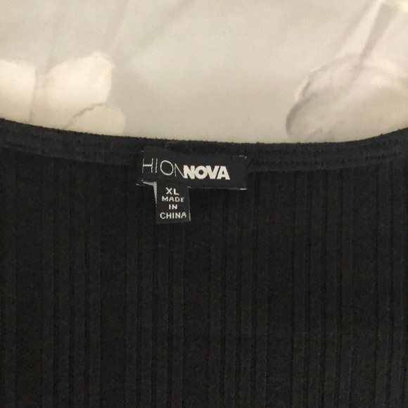 Deep V bodysuit - Picture 3 of 3